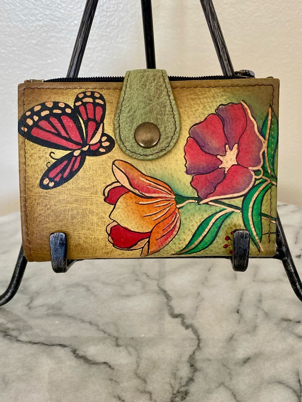NWOT Anuschka Soft Leather Wallet